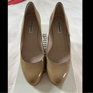 LK Bennett patent leather Sabira heel in taupe size 37.5